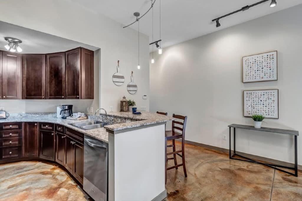 Modern, Insta-Worthy 2B Townhome In Walkable Springfield! Джексонвілл Екстер'єр фото